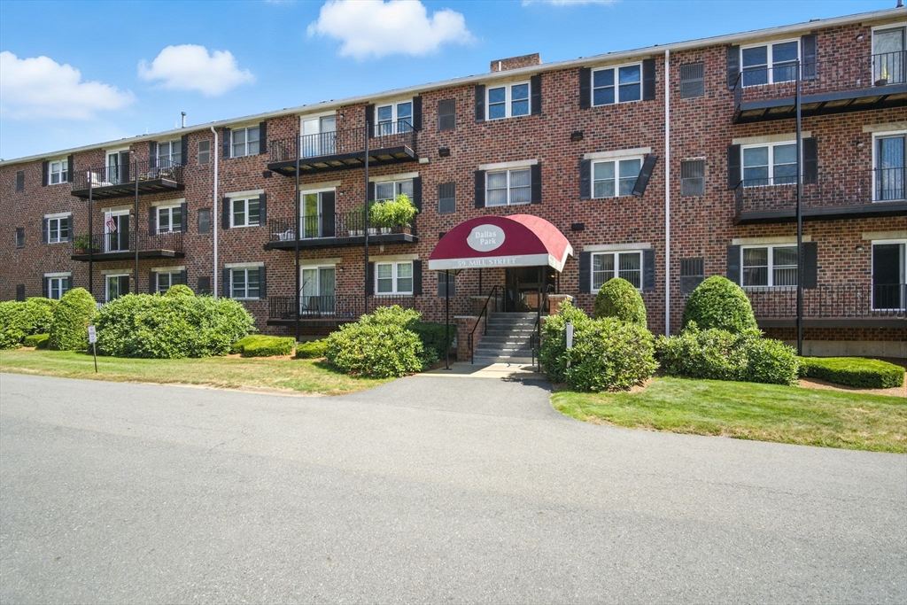 59 Mill St 305