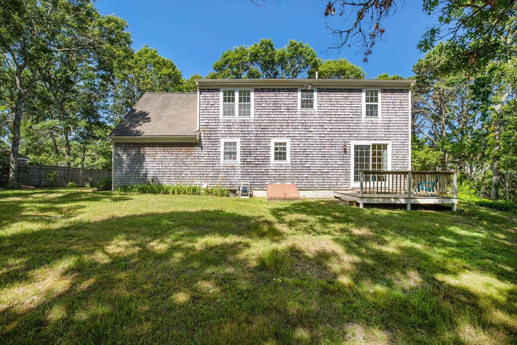 29 Carleton Dr