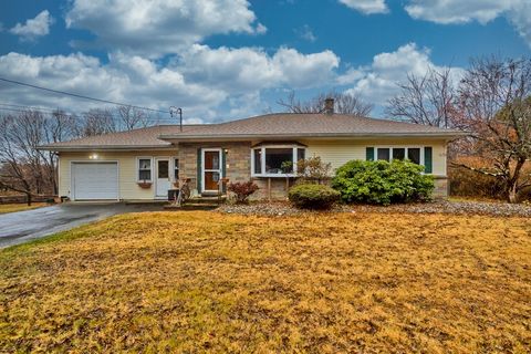 73 Amherst St Granby MA 01033