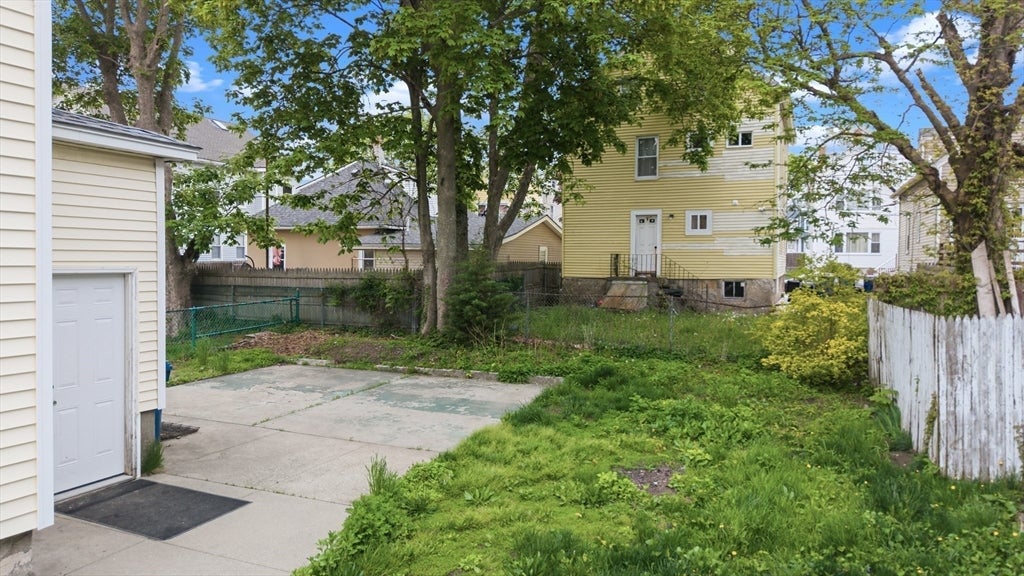 128 Cedar St, New Bedford, MA Photo #23