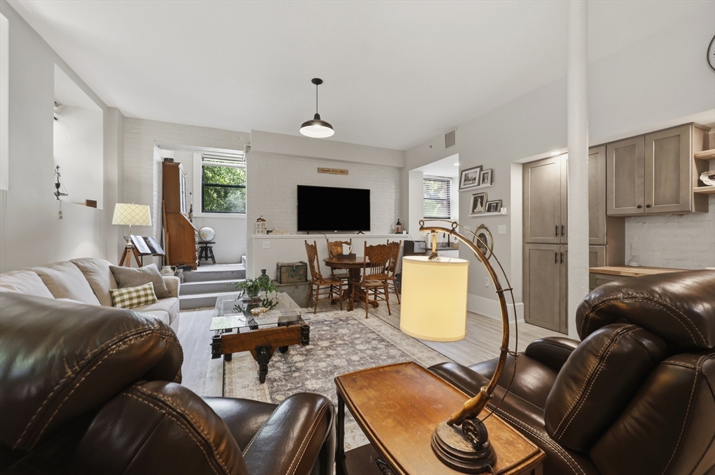 28 Adams Street 106