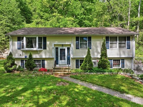 Photo of 87 Allen Road, Brookfield, MA 01506 (MLS # 73524286)