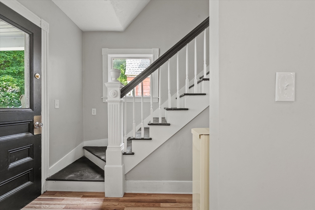 8 Hobson Ave