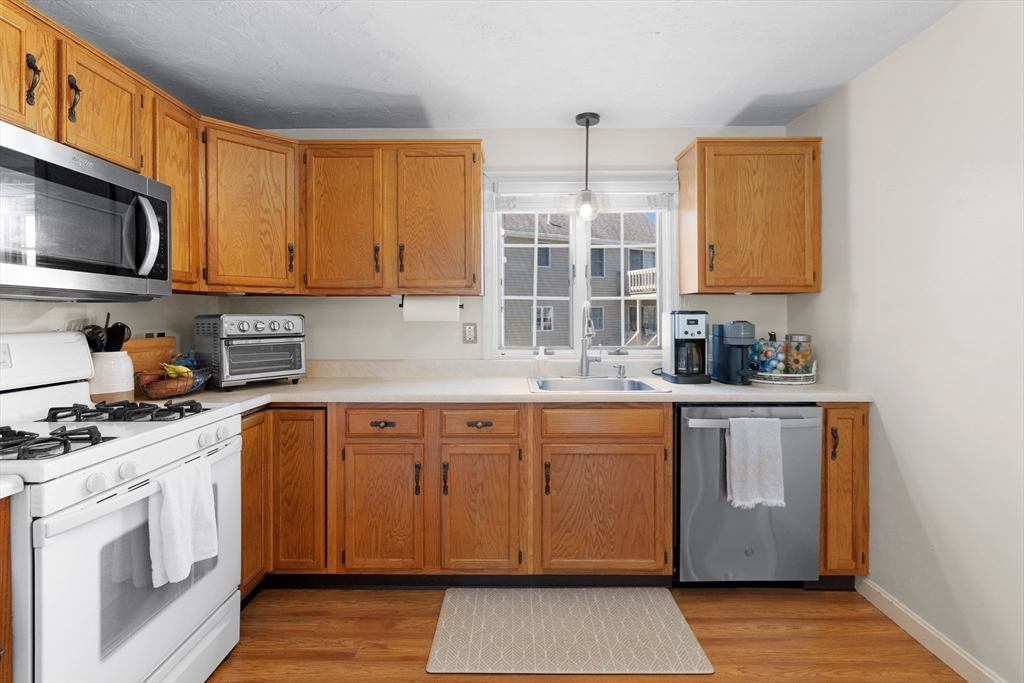 281 Central Street 281