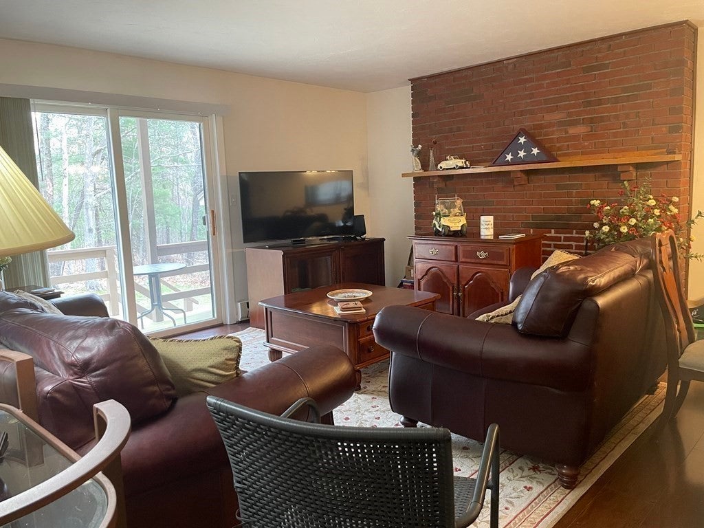 161 Highwood Dr #161, Franklin, MA Photo #4