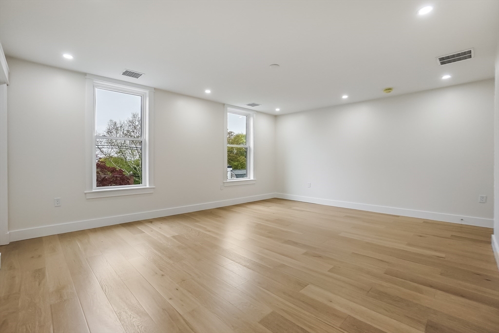 2 Atherton Rd, Winchester, MA Photo #24