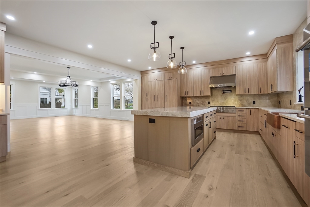 2 Atherton Rd, Winchester, MA Photo #11