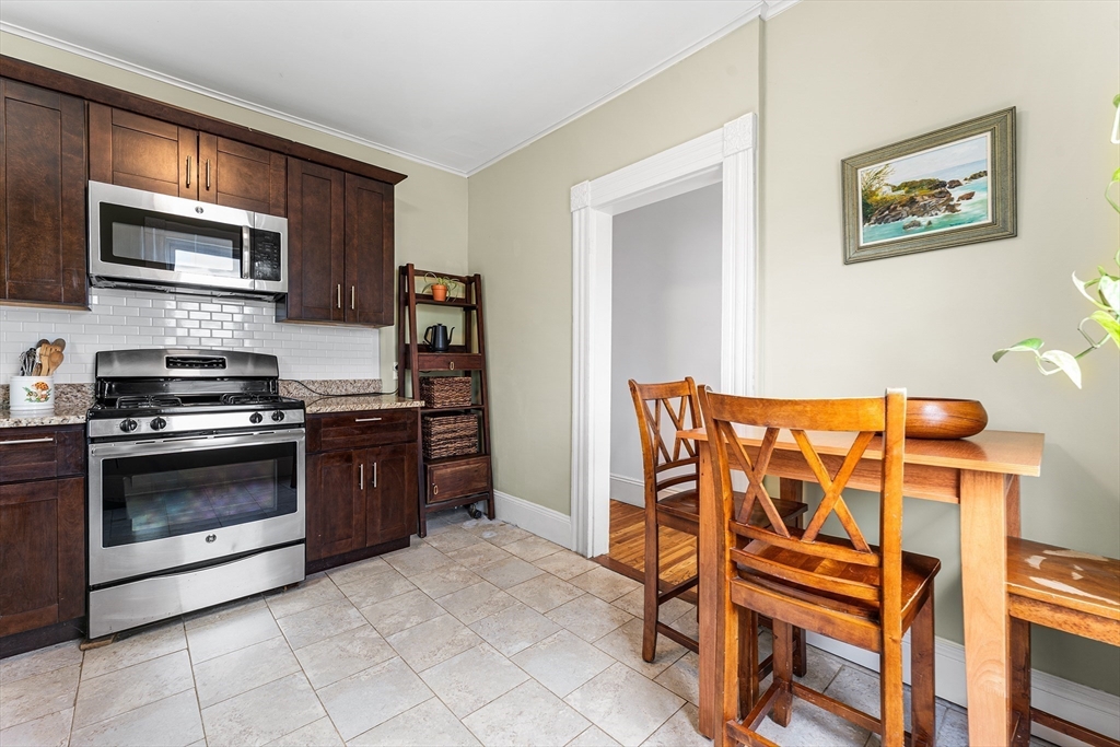 4 Boardman St 2