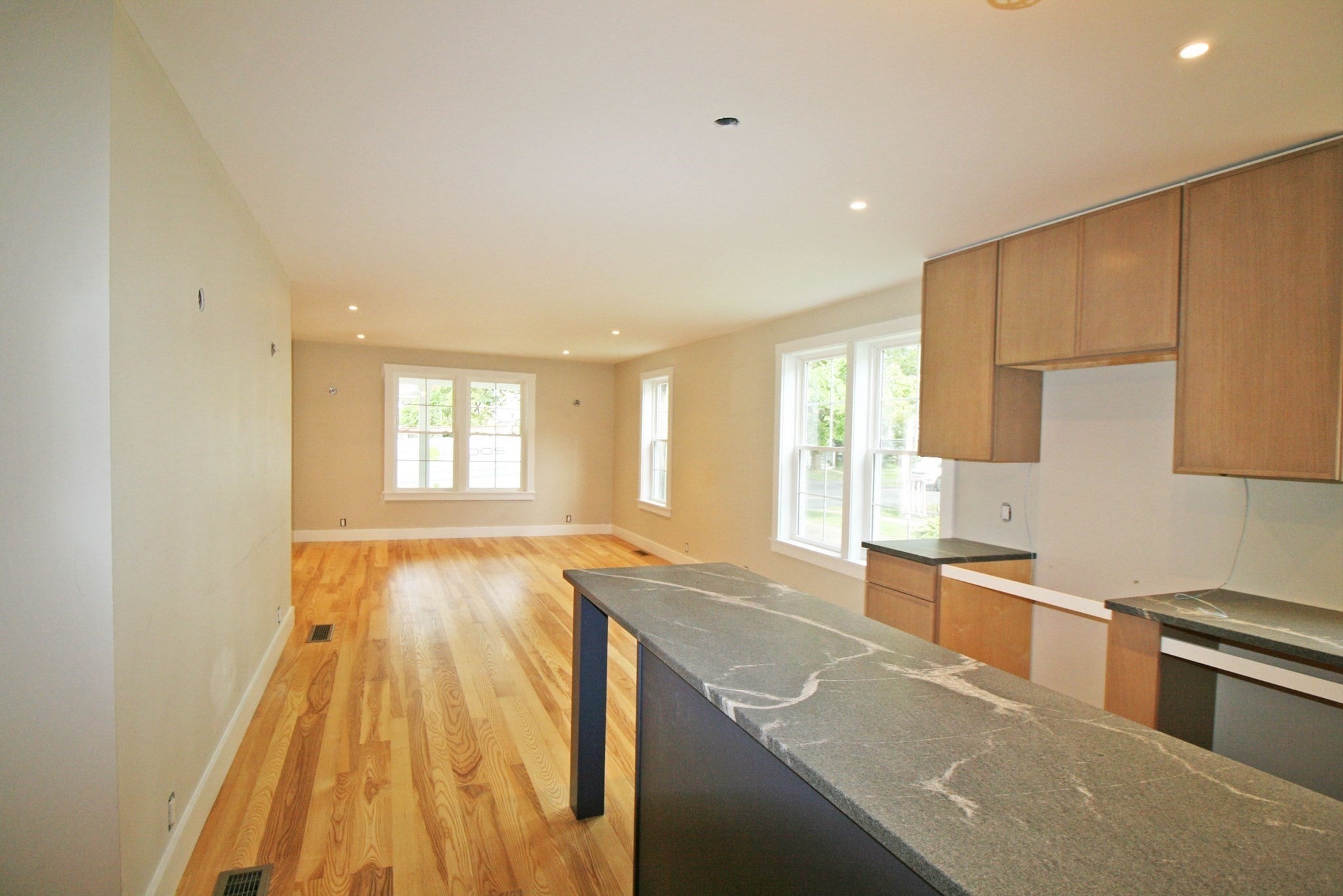 26 Northern Ave A