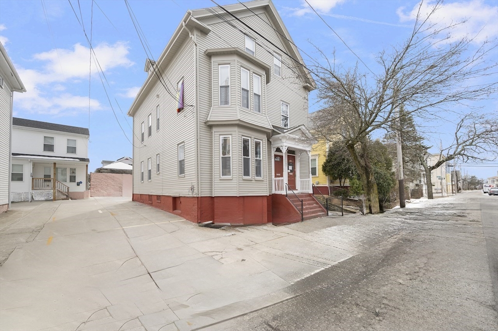 102 Penn St
