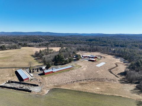 47 Cross St Bernardston MA 01337