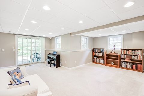 Condominium in Mashpee MA 18 Gold Leaf Ln 26.jpg