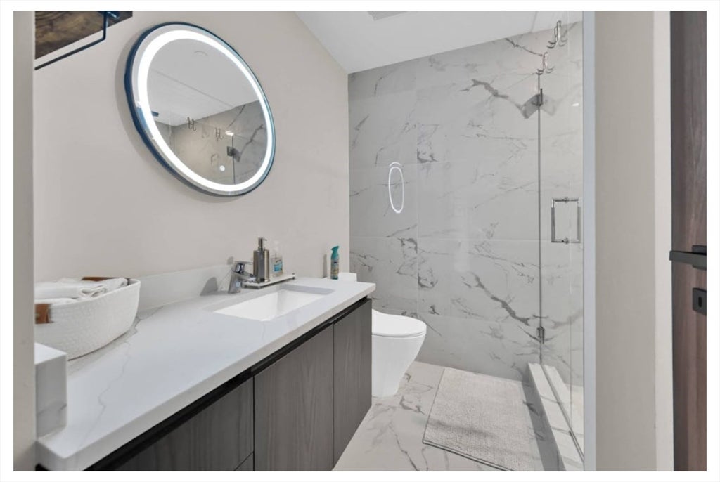270 Paris Street #7, Boston, MA, 270 Paris Street #7, Boston, MA Photo #8