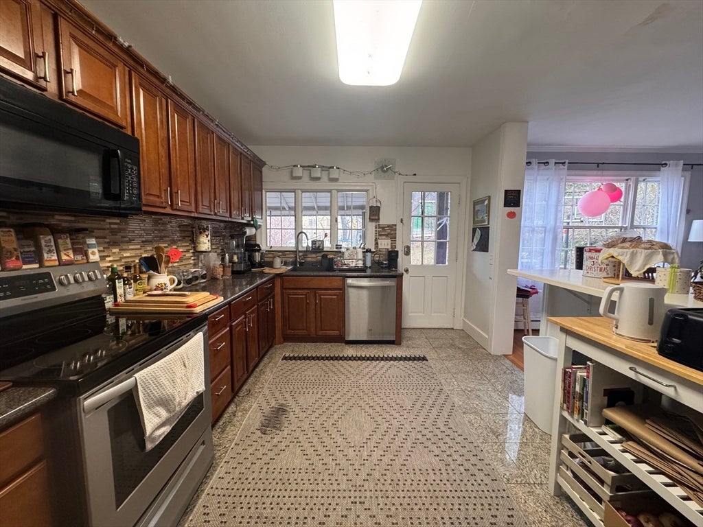 10-12 Webster St #1, Winchester, MA, 10-12 Webster St #1, Winchester, MA Photo #2