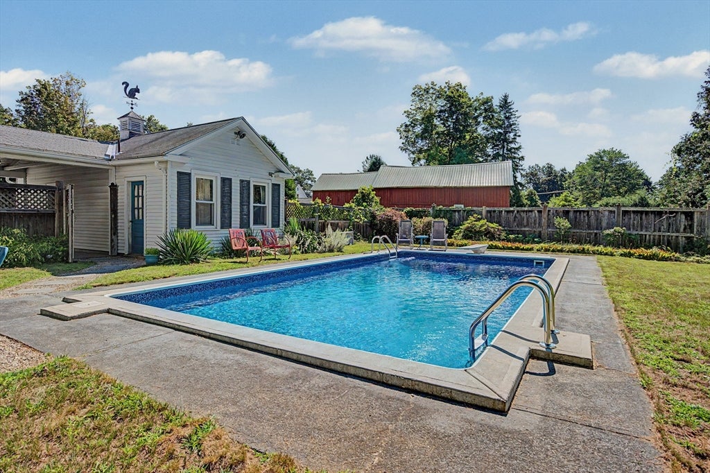 66 Glendale St, Easthampton, MA Photo #33