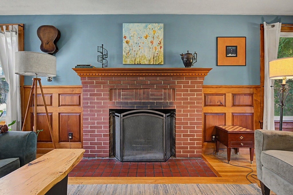 66 Glendale St, Easthampton, MA Photo #5