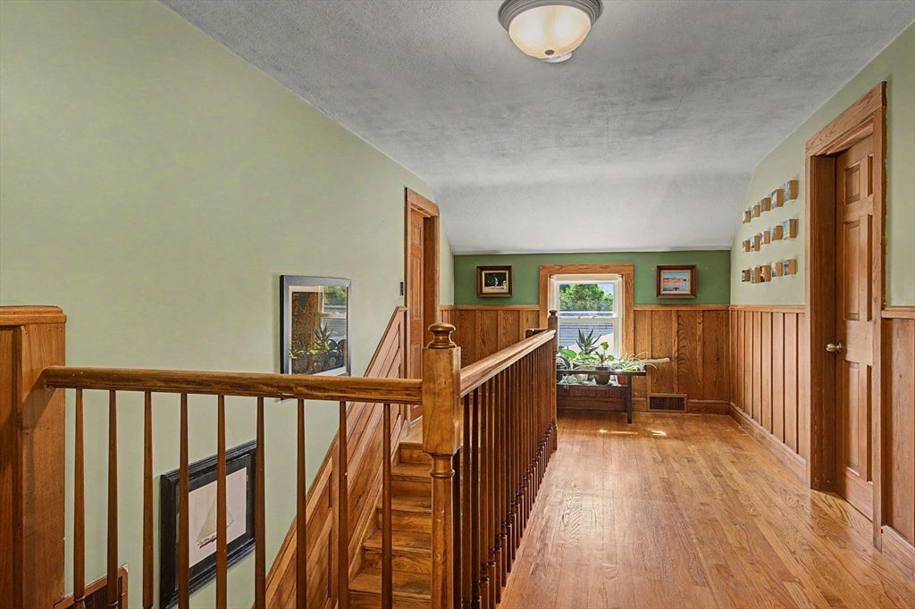 66 Glendale St, Easthampton, MA Photo #17