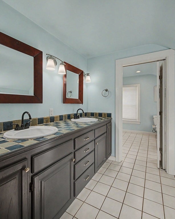 66 Glendale St, Easthampton, MA Photo #25