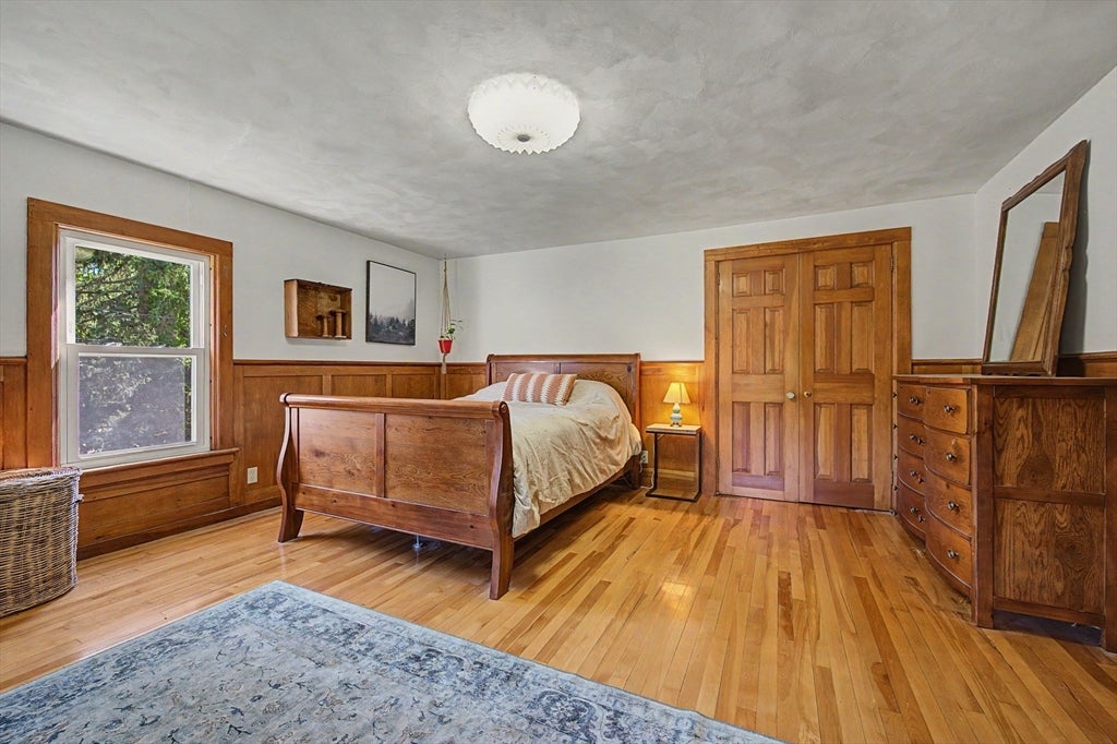 66 Glendale St, Easthampton, MA Photo #20