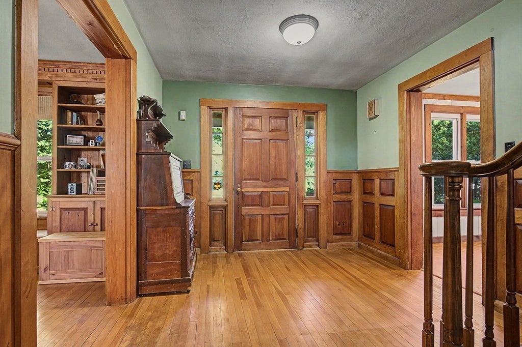 66 Glendale St, Easthampton, MA Photo #3
