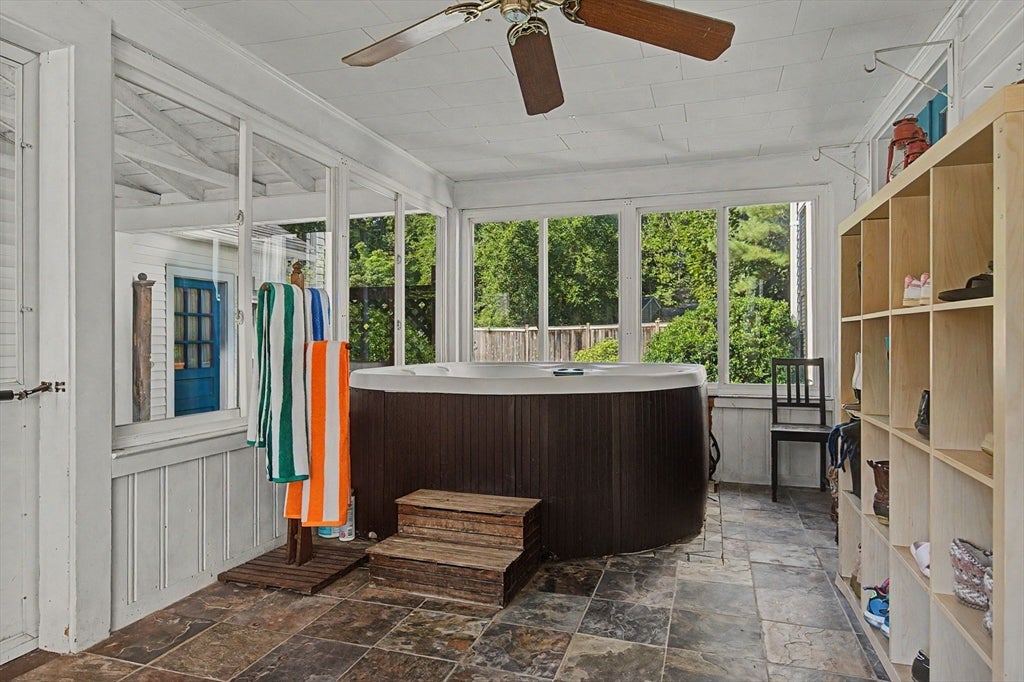 66 Glendale St, Easthampton, MA Photo #29
