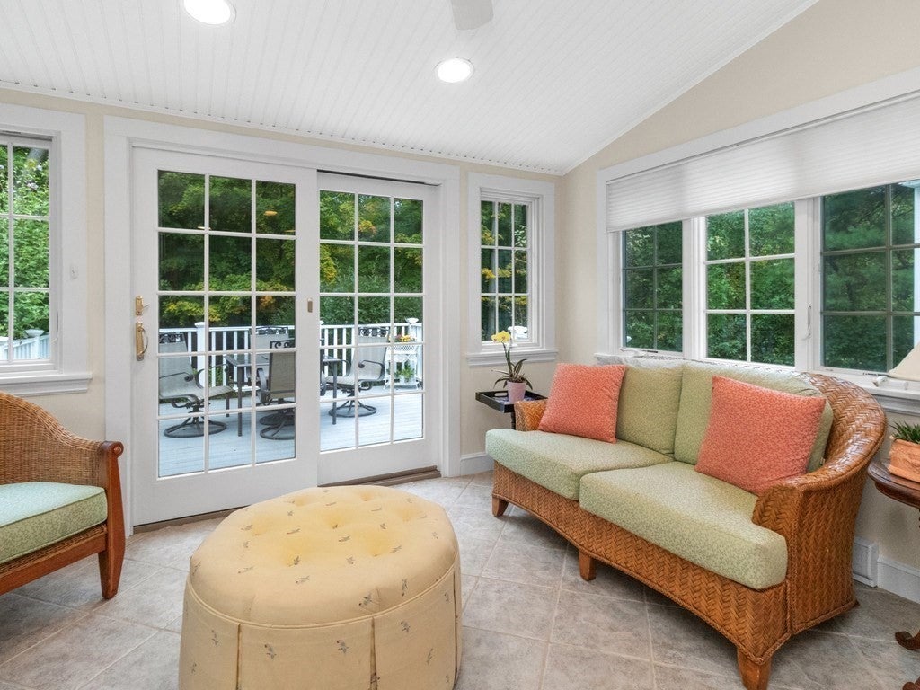 28 Carver Road, Wellesley, MA Photo #15