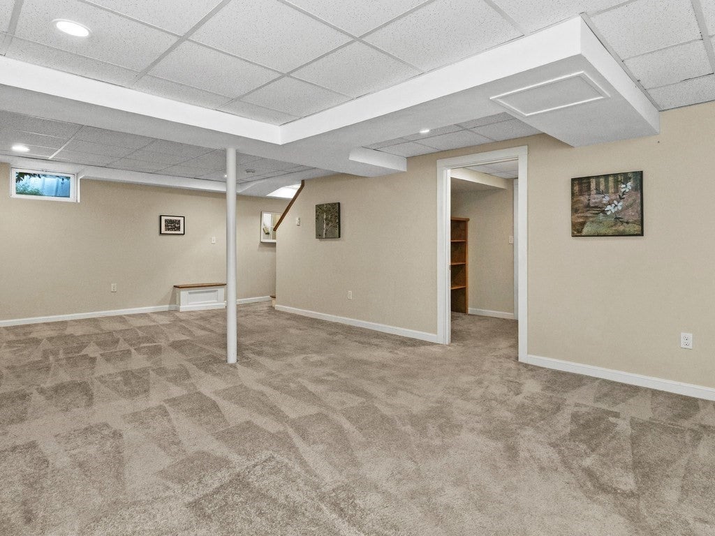 28 Carver Road, Wellesley, MA Photo #31
