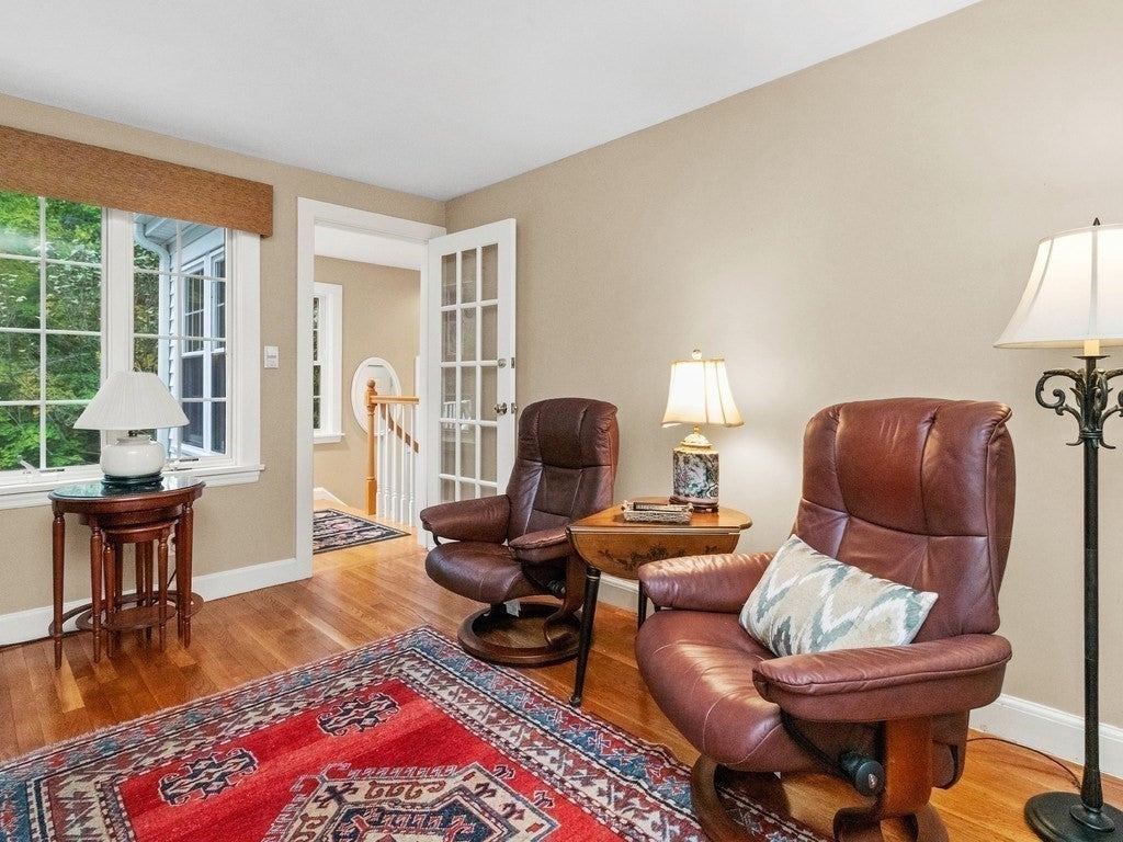 28 Carver Road, Wellesley, MA Photo #12