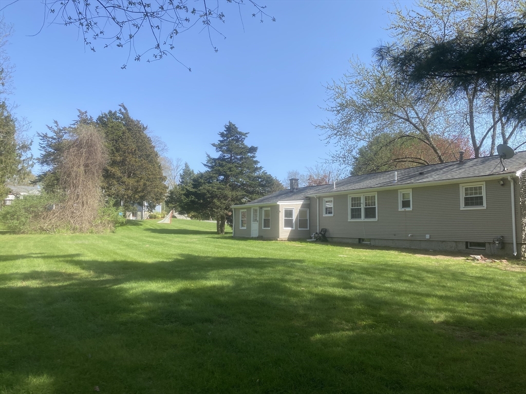 132 Cedar Ln