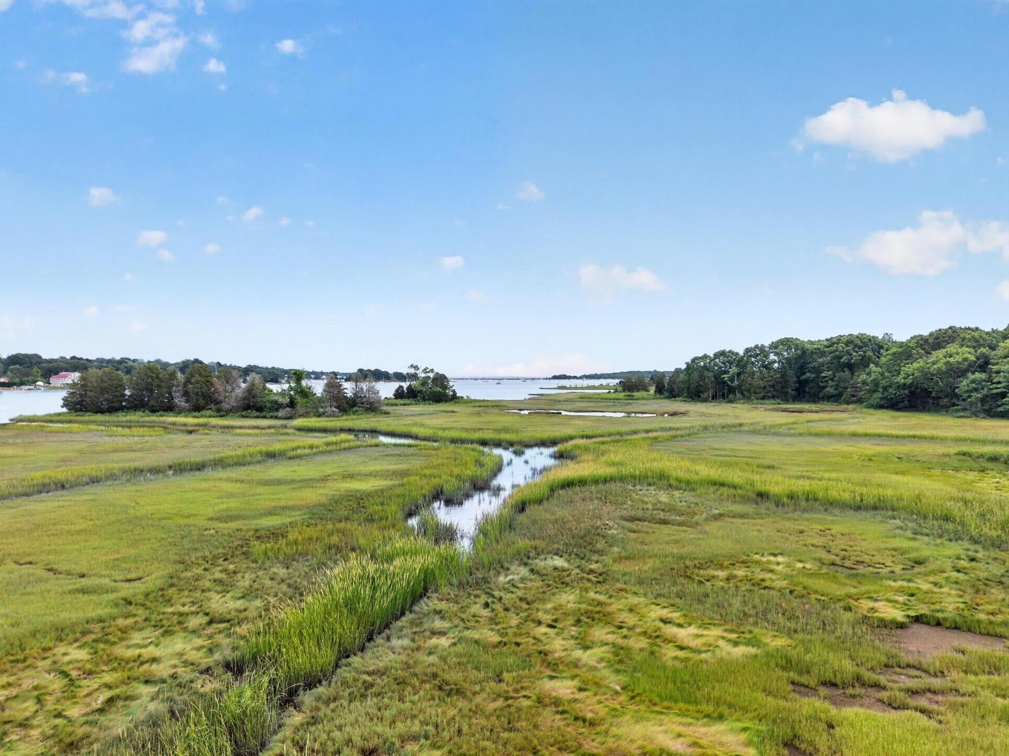 288 Russells Mills Rd, Dartmouth, MA Photo #32