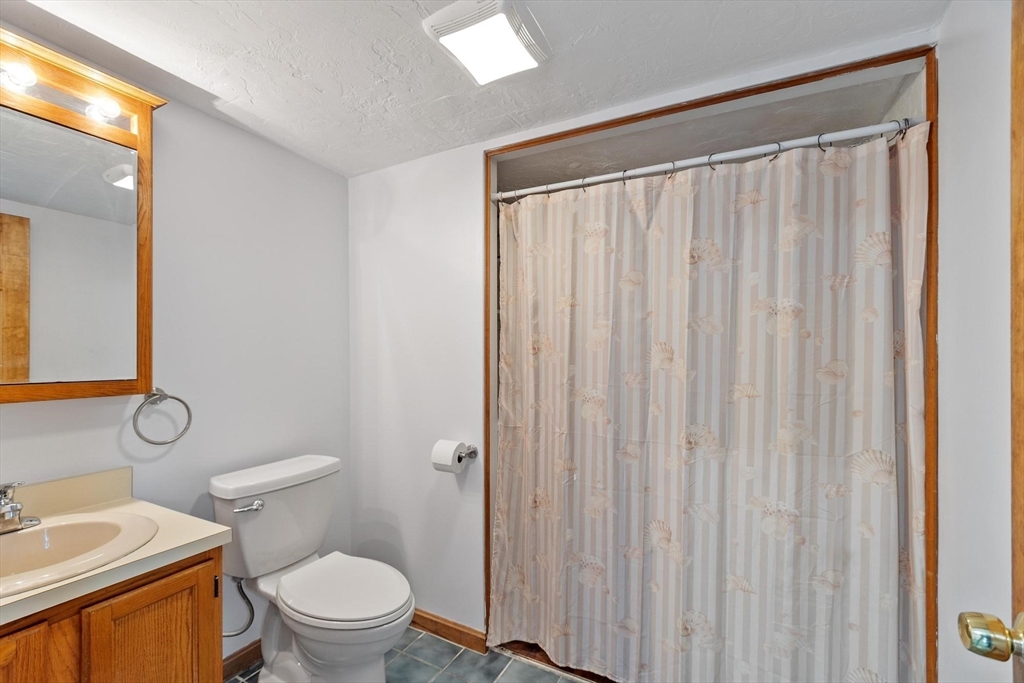 78 Meadow Pond Dr #P, Leominster, MA Photo #19