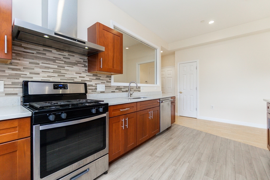 909 Hancock St #1, Quincy, MA Photo #6
