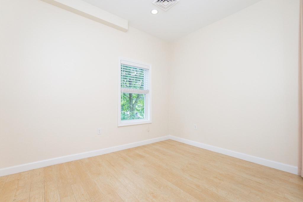 909 Hancock St #1, Quincy, MA Photo #13