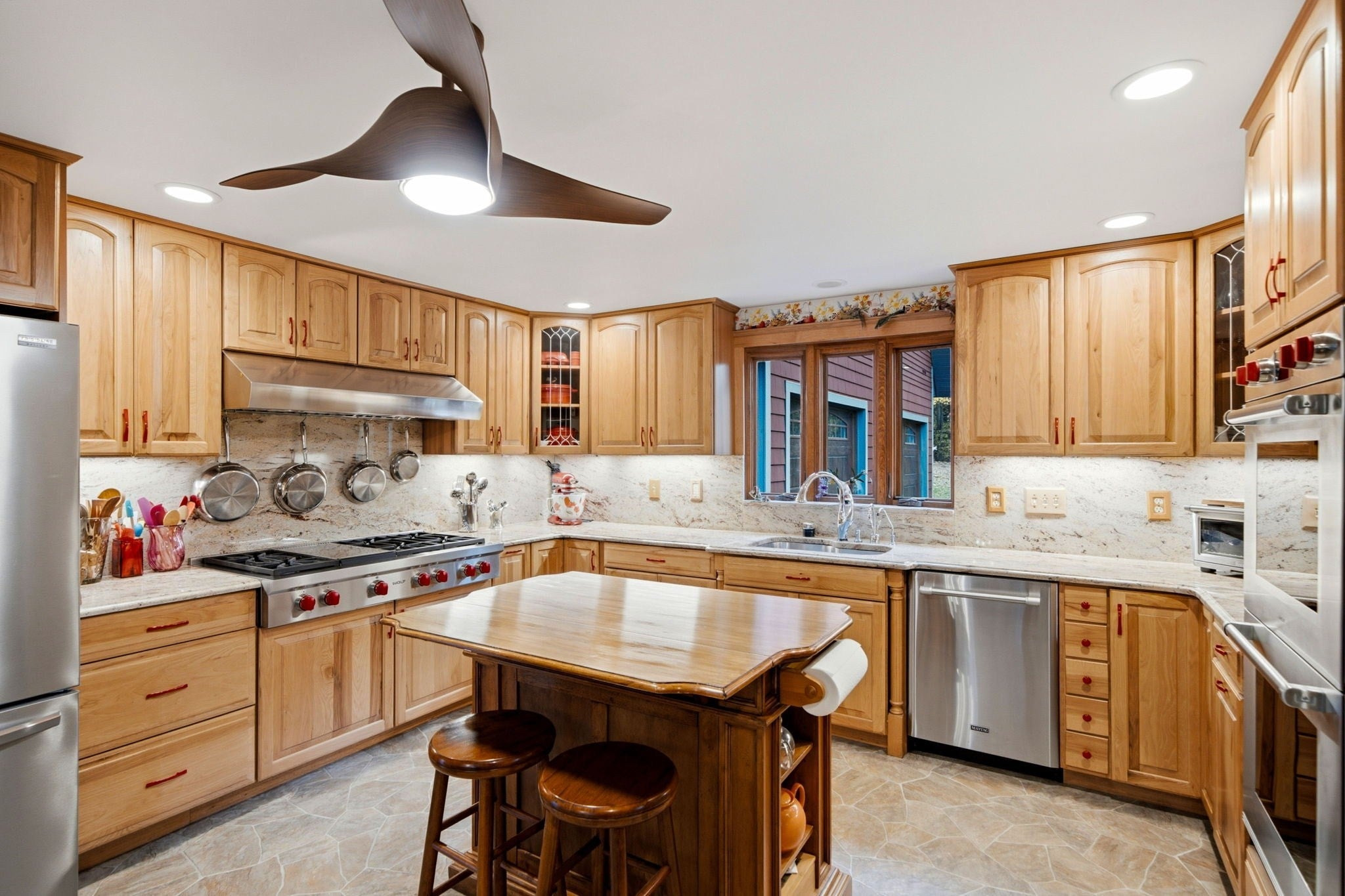 18 Jewel Cir, Methuen, MA Photo #13