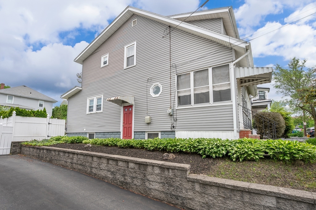 32 Burget Ave