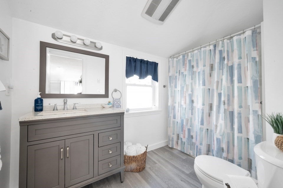 8 Green St, Wareham, MA Photo #17