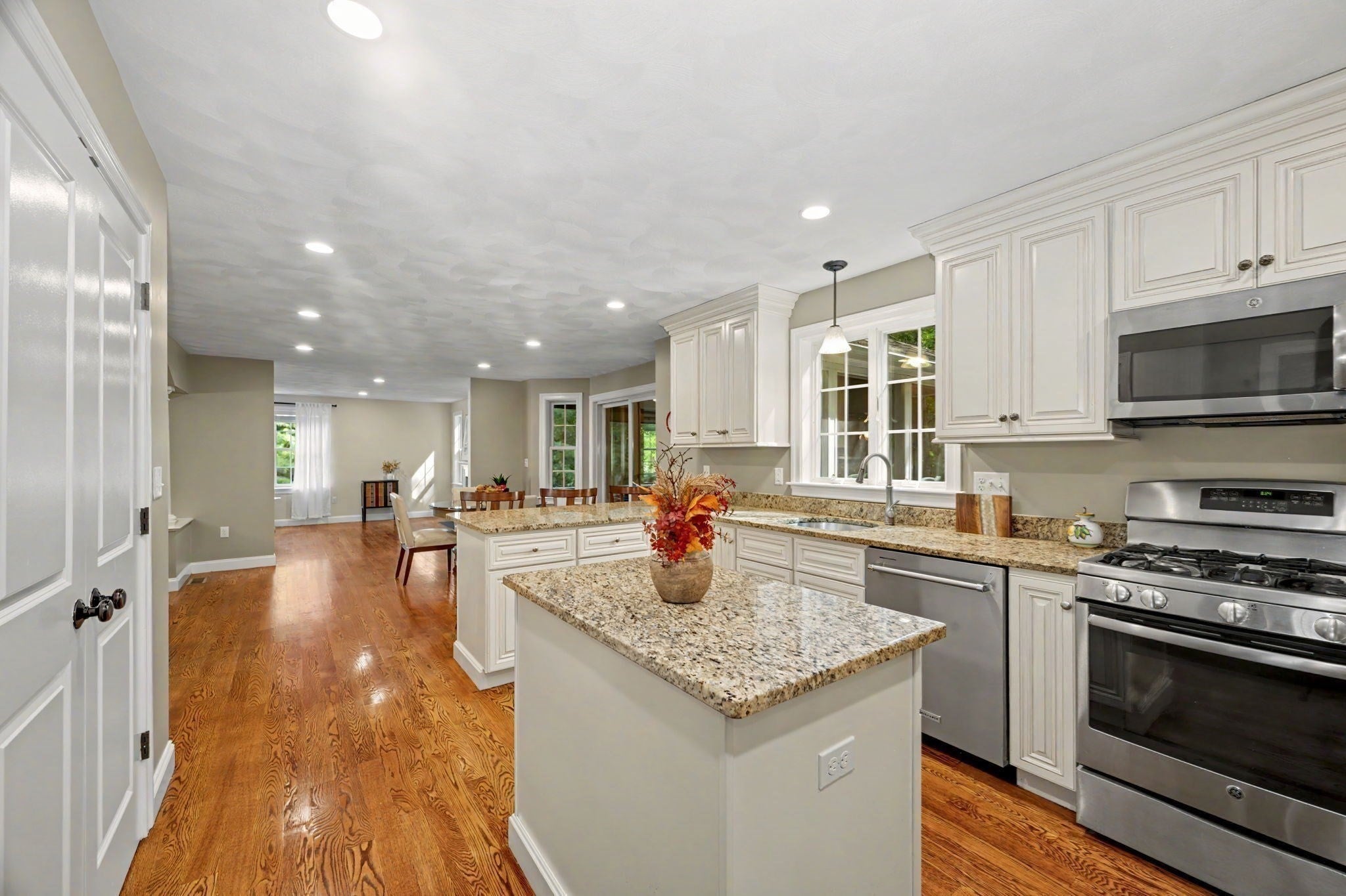 44 Ashwood Ave
