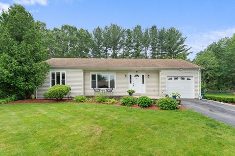 8 Diane Dr Billerica MA 01821