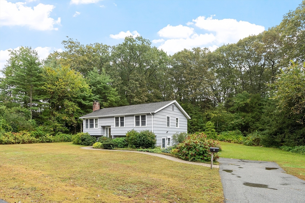 4 Longmeadow Rd