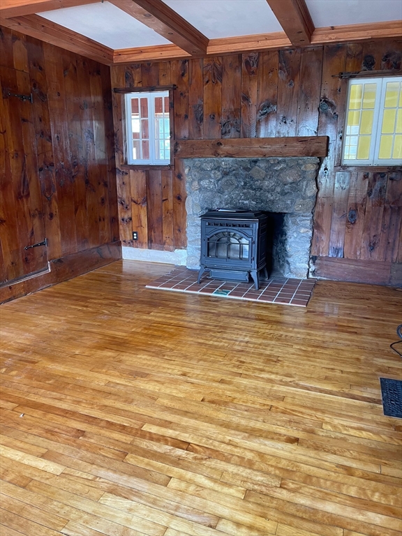 662 Main St