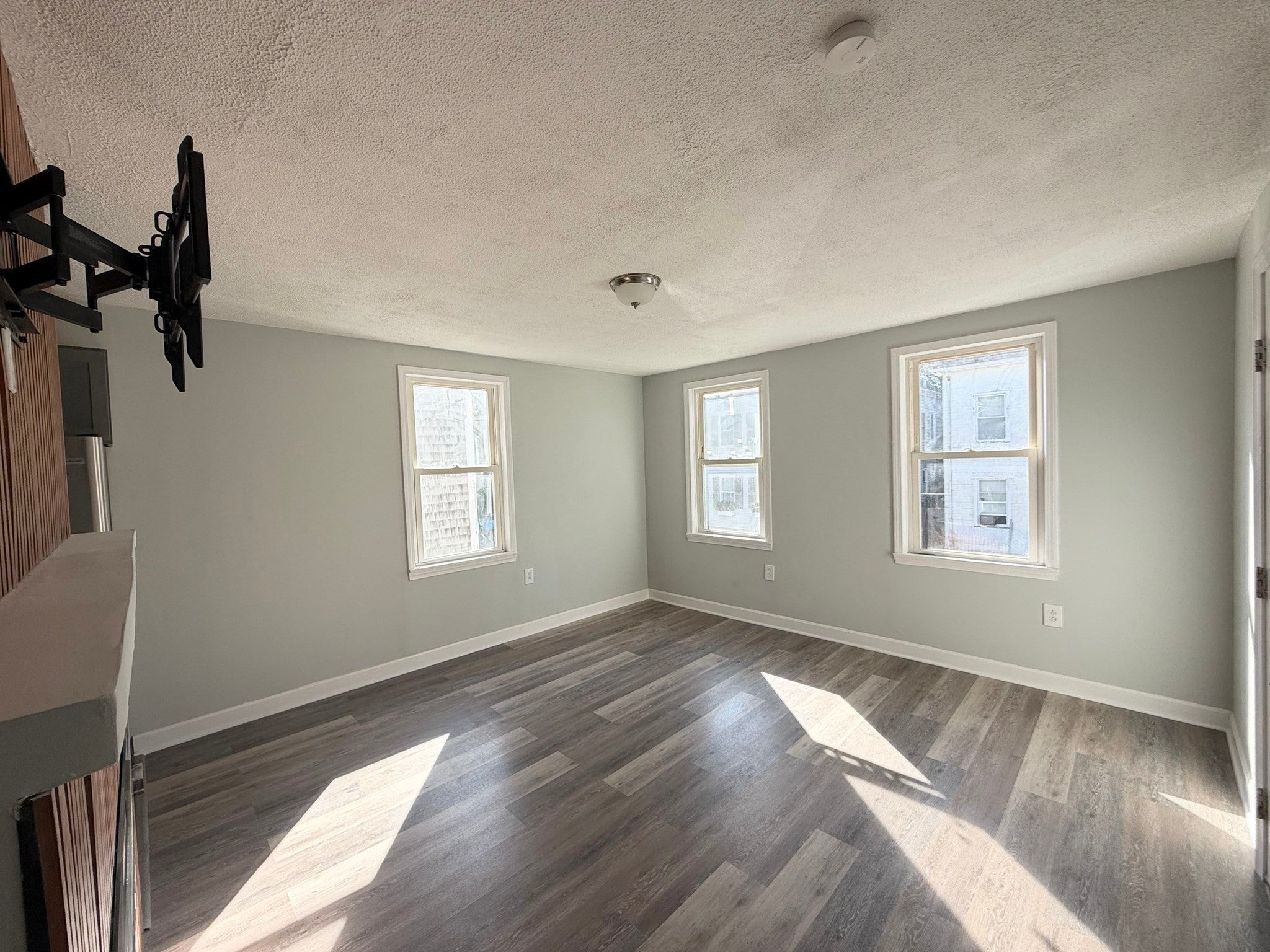 84 Walden St, New Bedford, MA, 84 Walden St, New Bedford, MA Photo #9