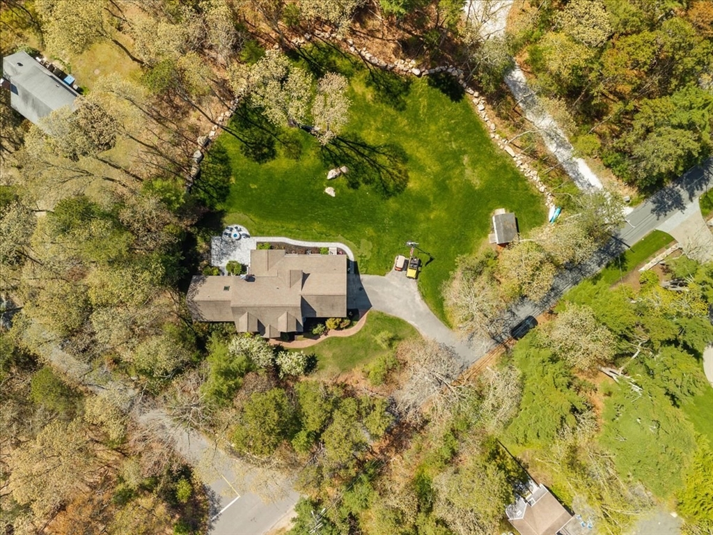 2 Boulder Rd