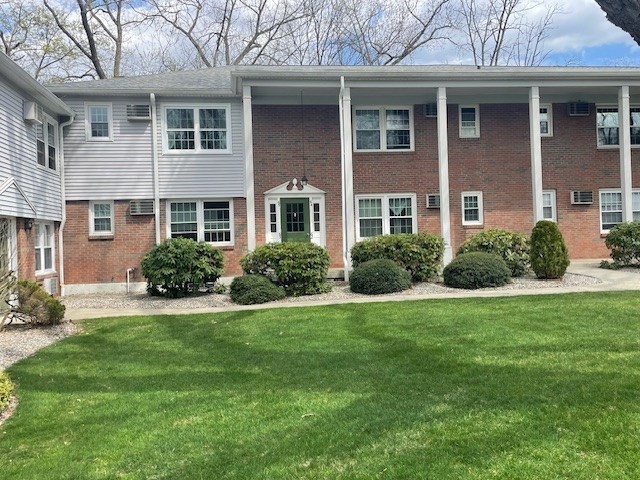 80 Brush Hill Ave 65