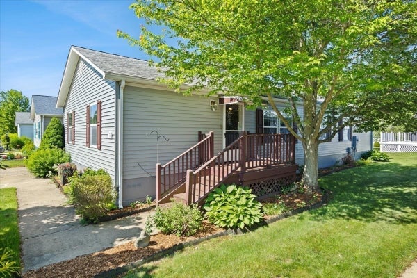 59 ROBIN DR, TIVERTON, RI 02878 - Image cf97a4f9eb21c8d70f4bab212901699a/3093975373