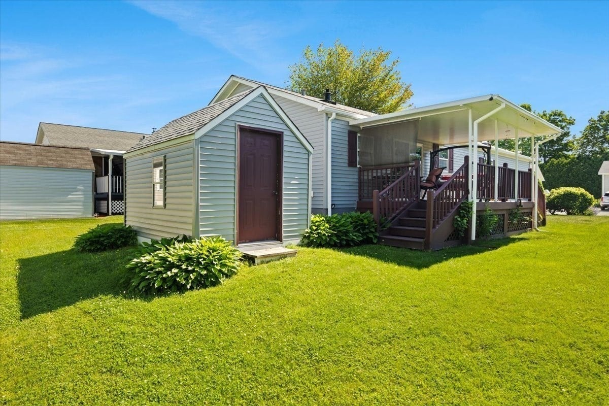 59 Robin Dr