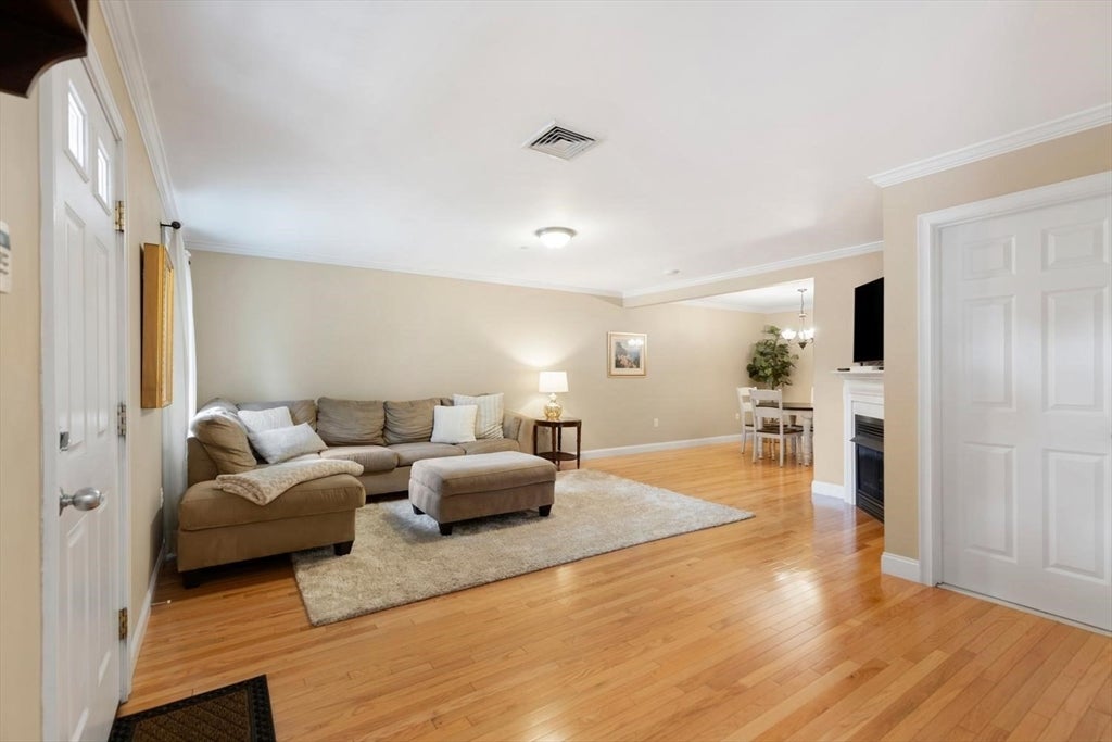 10 Pomeworth  Street K