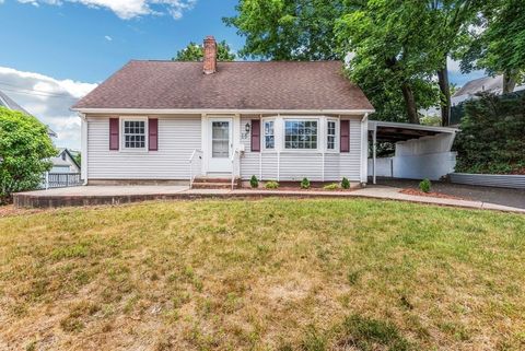 15 Ellington St Agawam MA 01001