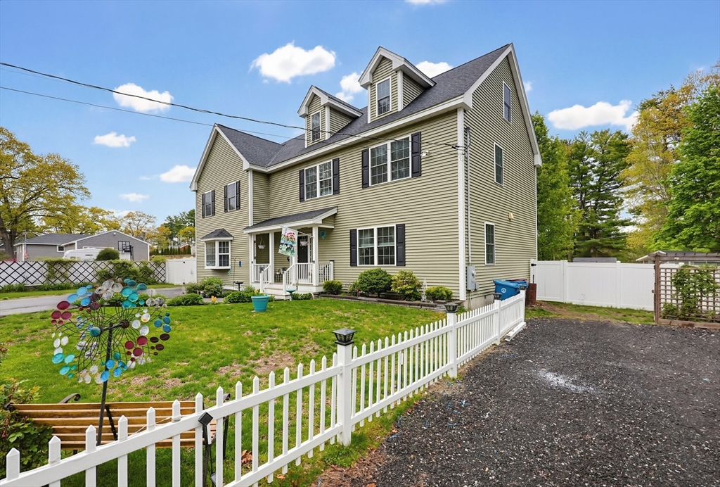 16 Poitras Ave, Tyngsborough, MA Photo #4