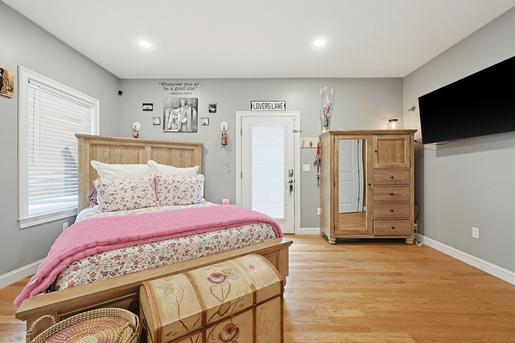 16 Poitras Ave, Tyngsborough, MA Photo #31