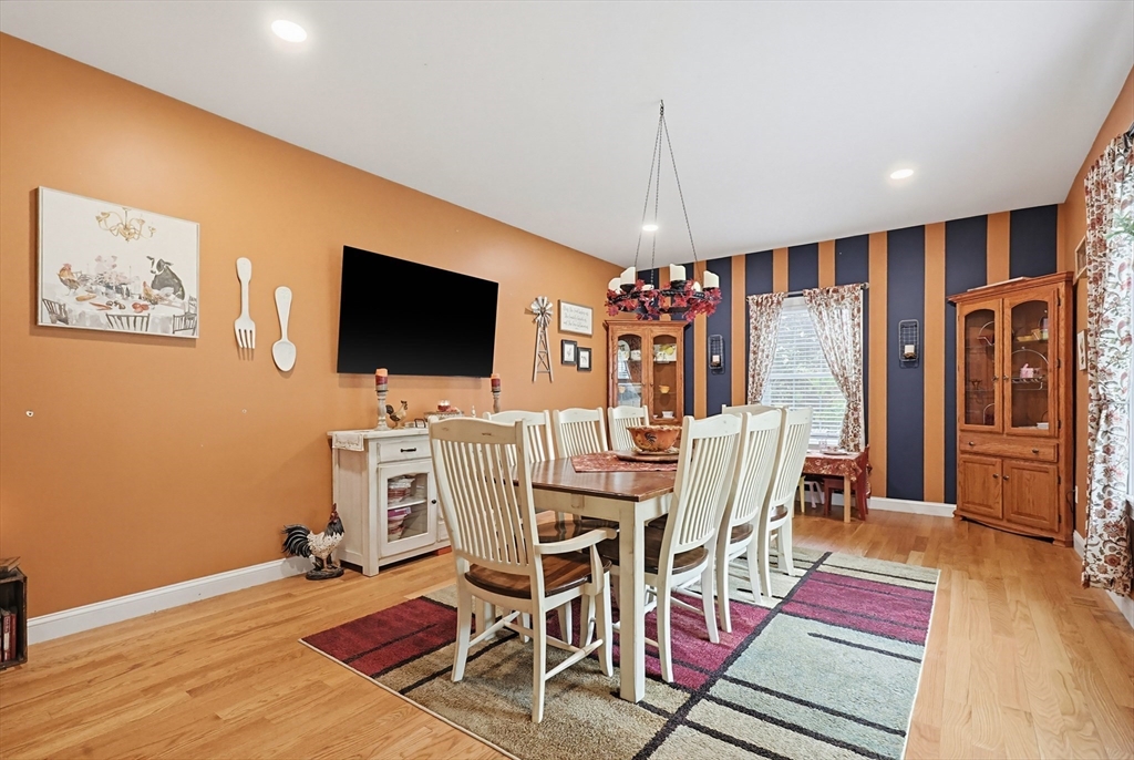 16 Poitras Ave, Tyngsborough, MA Photo #13